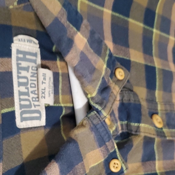 Duluth Trading Long Sleeve Flannel - Picture 2 of 2